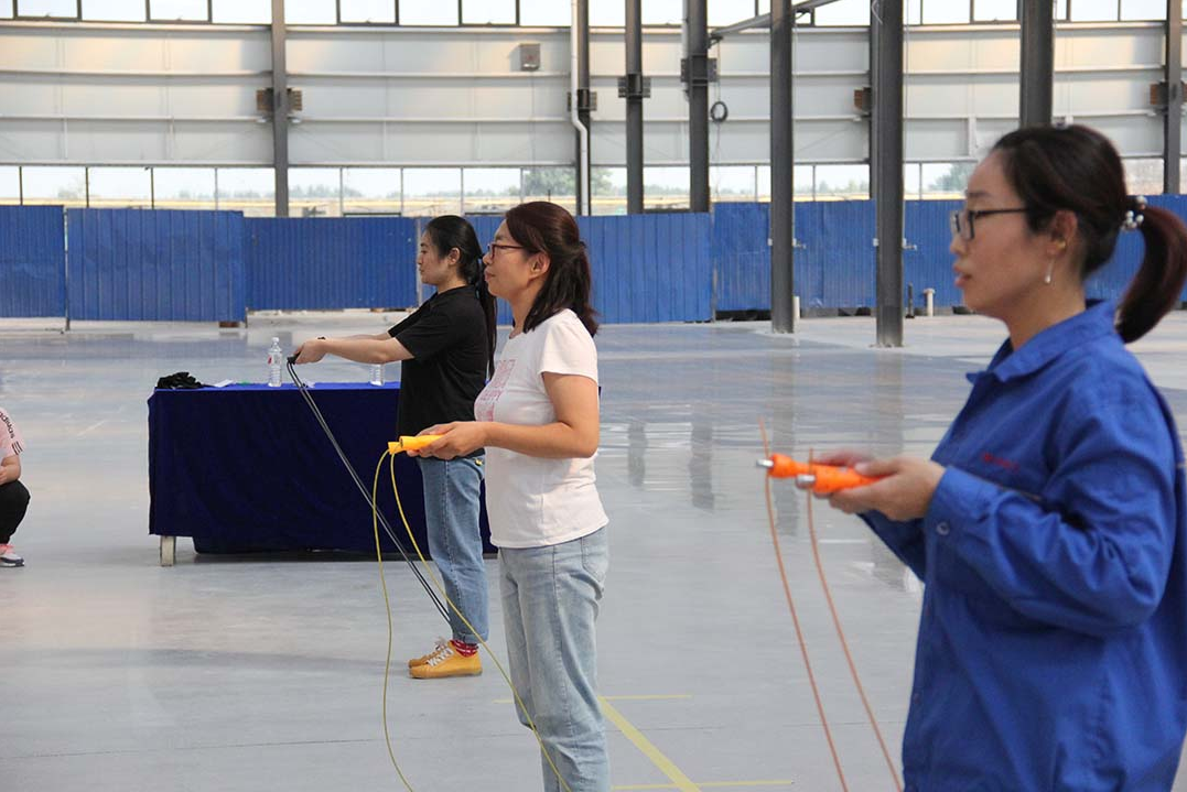 公司舉辦迎國慶中秋運動會(圖4)